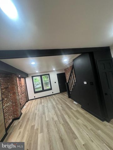 1602 THATCHER ST, Wilmington, DE 19802
