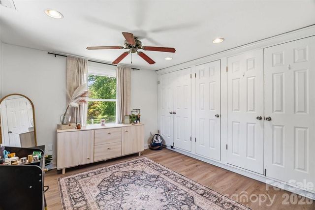 1177 Runway Drive, Hendersonville, NC 28792