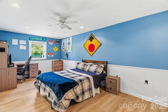 1177 Runway Drive, Hendersonville, NC 28792