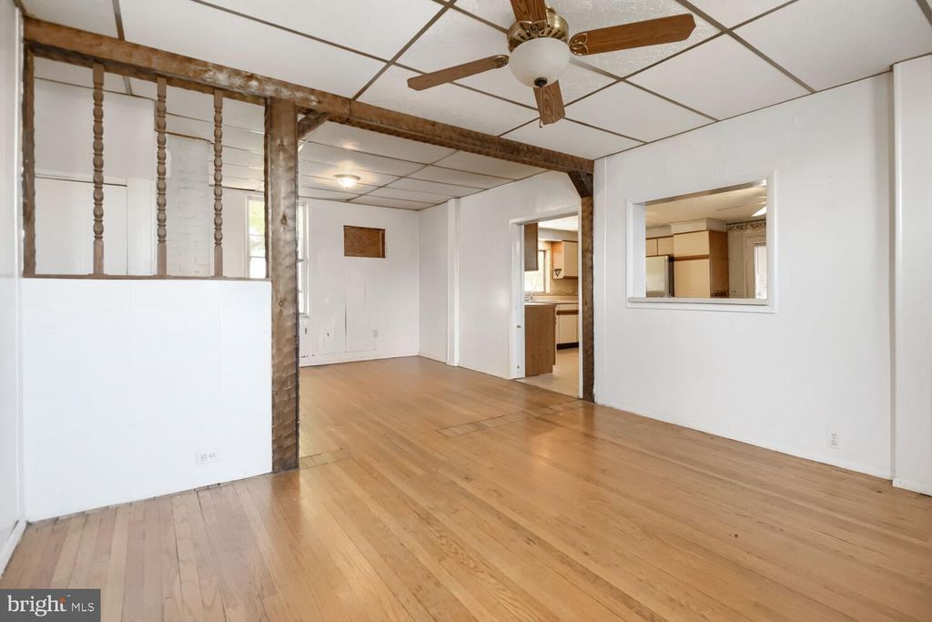 Image 7 of property listing at 8413 PHILADELPHIA RD, Baltimore, MD 21237