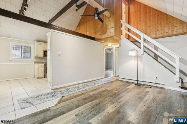 16 Winding Hill Road, Vernon, NJ 07462