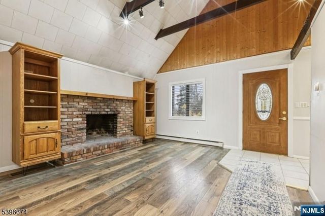 16 Winding Hill Road, Vernon, NJ 07462