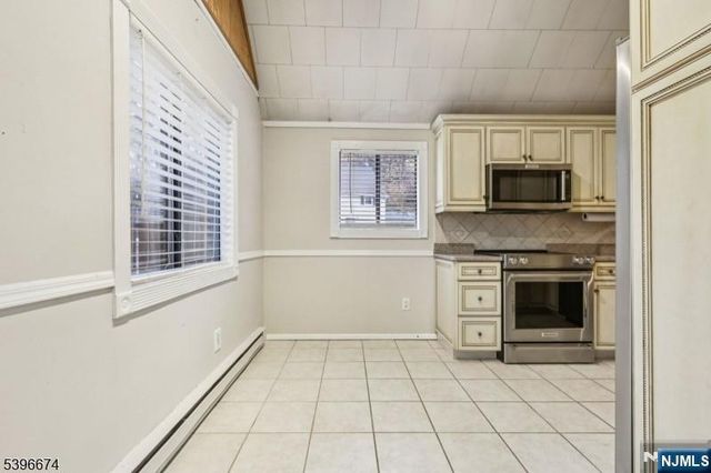 16 Winding Hill Road, Vernon, NJ 07462