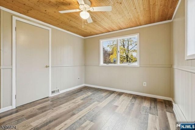 16 Winding Hill Road, Vernon, NJ 07462