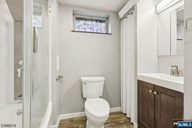 16 Winding Hill Road, Vernon, NJ 07462