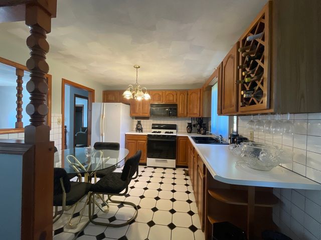 28 Lewis Street, Fall River, MA 02720