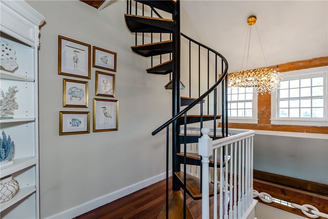 40 Web Avenue 18, North Kingstown, RI 02852