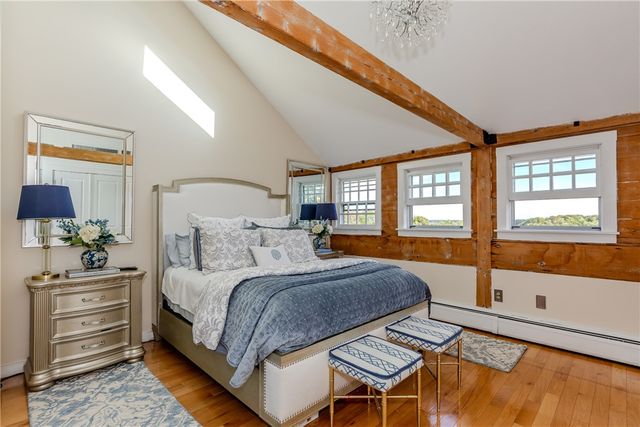 40 Web Avenue 18, North Kingstown, RI 02852