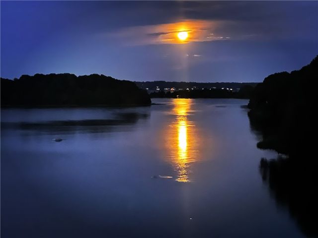 40 Web Avenue 18, North Kingstown, RI 02852