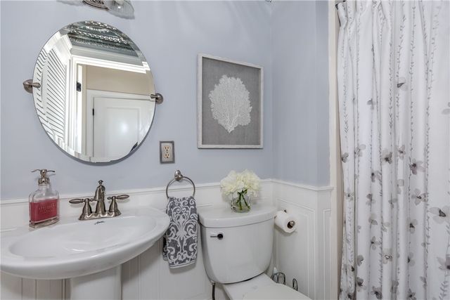 40 Web Avenue 18, North Kingstown, RI 02852