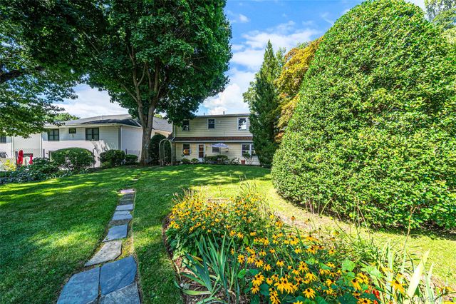 93 Avenue C, Port Washington, NY 11050