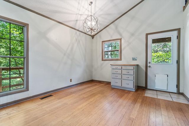 4224 N Taliesin Lane, Fayetteville, AR 72703
