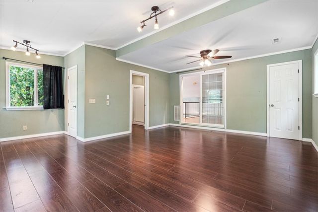 4224 N Taliesin Lane, Fayetteville, AR 72703