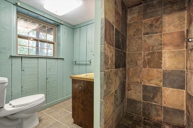 4224 N Taliesin Lane, Fayetteville, AR 72703