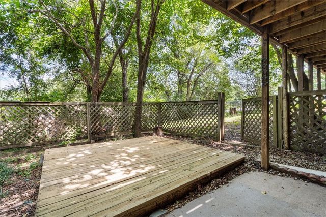 4224 N Taliesin Lane, Fayetteville, AR 72703