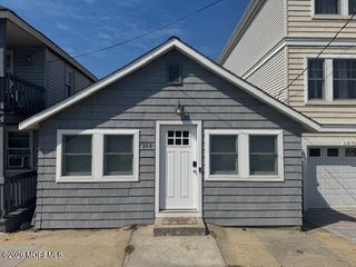 169 1st Avenue 2, Manasquan, NJ 08736