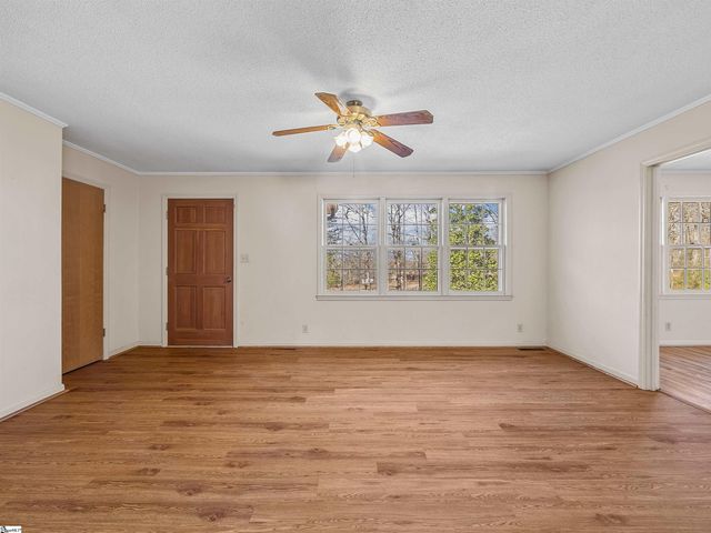 1240 Dickson Road, Campobello, SC 29349