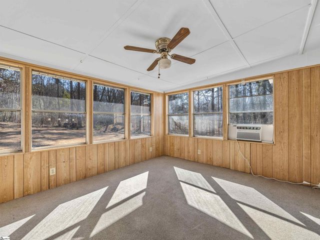 1240 Dickson Road, Campobello, SC 29349