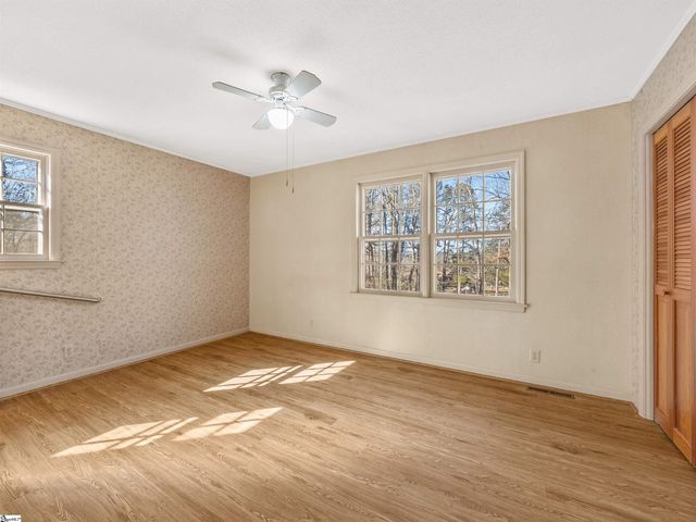 1240 Dickson Road, Campobello, SC 29349