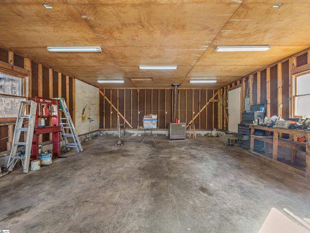 1240 Dickson Road, Campobello, SC 29349