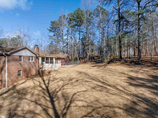 1240 Dickson Road, Campobello, SC 29349