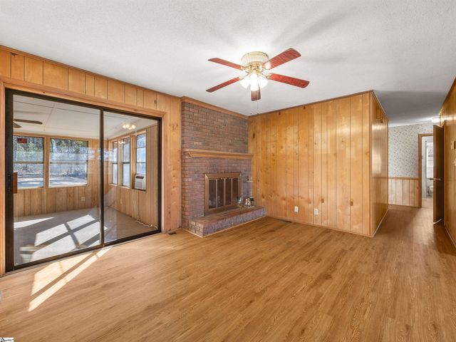 1240 Dickson Road, Campobello, SC 29349