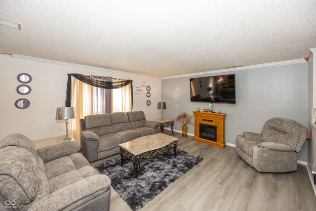 6603 W Charleston Way, Mccordsville, IN 46055