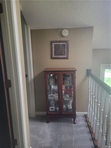 822 SW Lighthouse Point, Lee's Summit, MO 64082