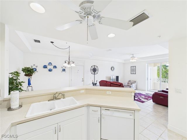 1518 SW 50th ST 303, Cape Coral, FL 33914