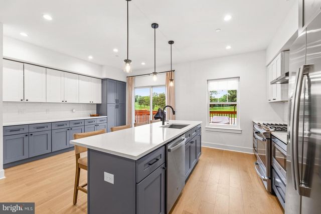 3606 GOLFVIEW LN, Philadelphia, PA 19114