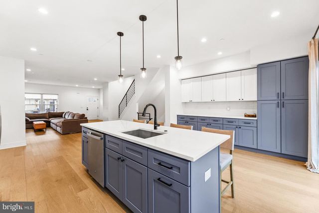 3606 GOLFVIEW LN, Philadelphia, PA 19114