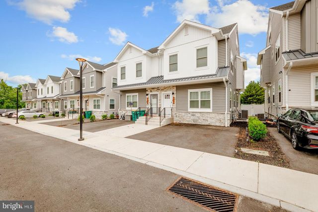 3606 GOLFVIEW LN, Philadelphia, PA 19114