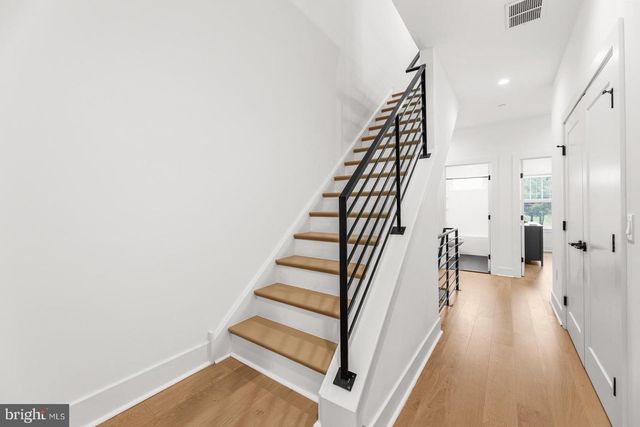 3606 GOLFVIEW LN, Philadelphia, PA 19114