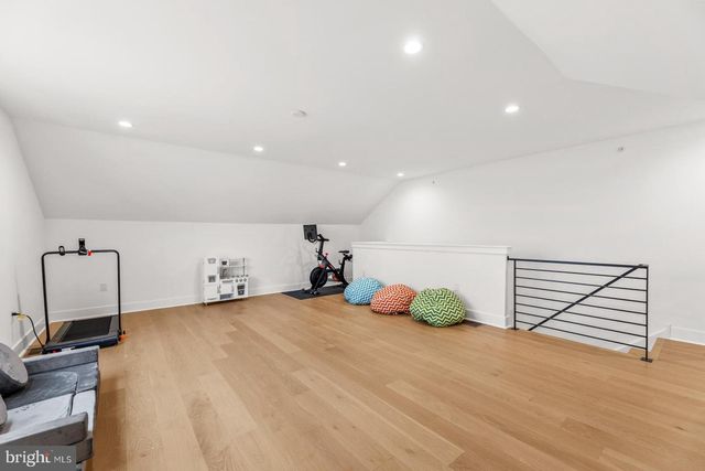 3606 GOLFVIEW LN, Philadelphia, PA 19114
