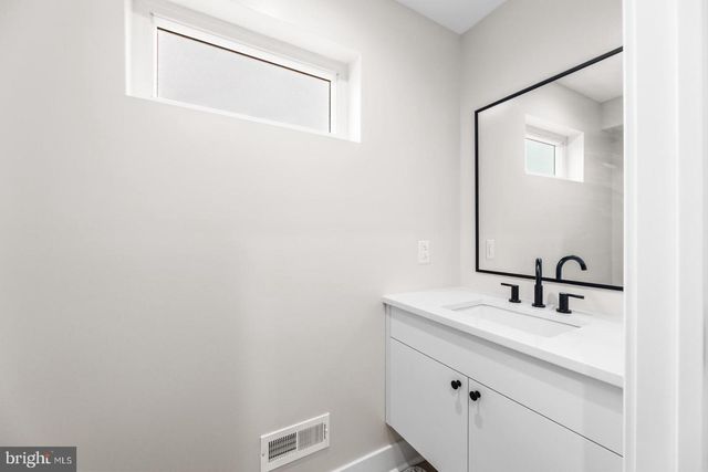 3606 GOLFVIEW LN, Philadelphia, PA 19114