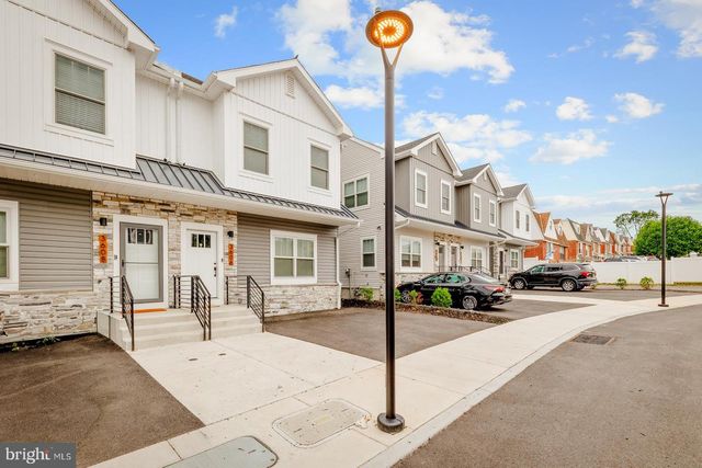 3606 GOLFVIEW LN, Philadelphia, PA 19114