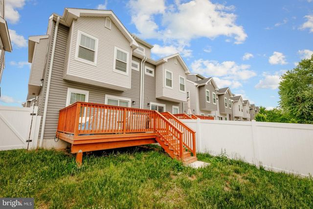 3606 GOLFVIEW LN, Philadelphia, PA 19114