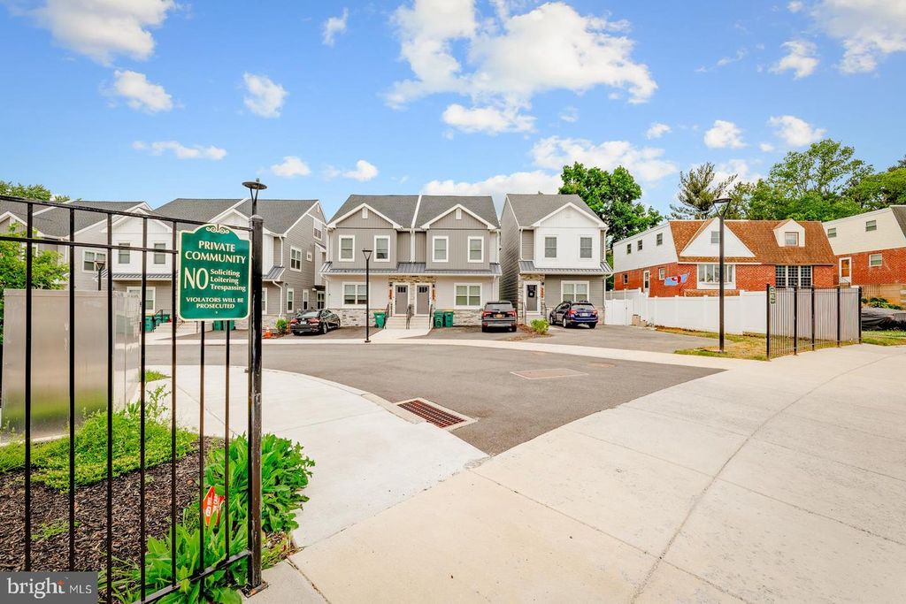 3606 GOLFVIEW LN, Philadelphia, PA 19114
