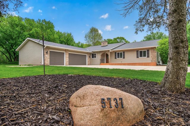 5737 N Highlands Court, Lake Elmo, MN 55042