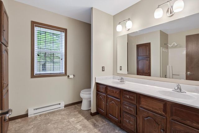 5737 N Highlands Court, Lake Elmo, MN 55042