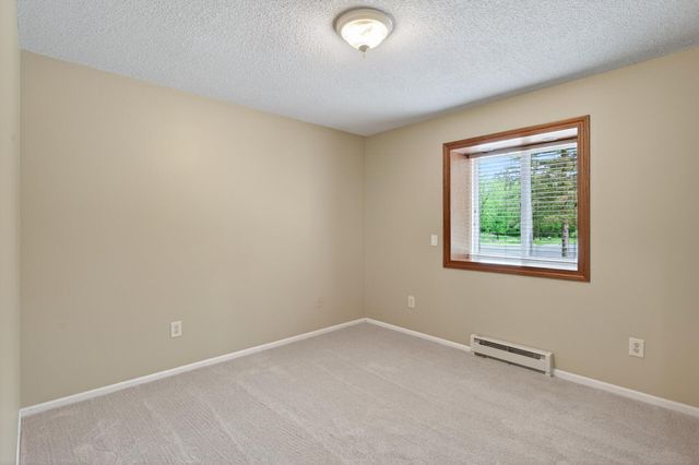 5737 N Highlands Court, Lake Elmo, MN 55042
