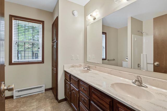 5737 N Highlands Court, Lake Elmo, MN 55042