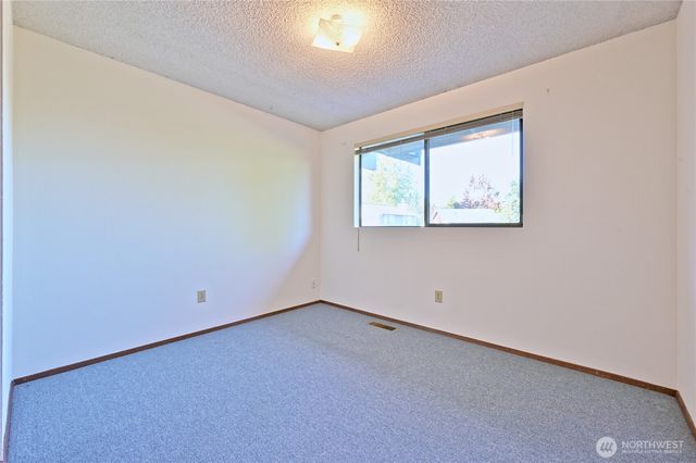 2841 SW 342nd Street, Federal Way, WA 98023