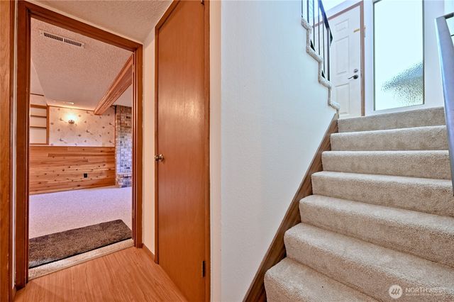 2841 SW 342nd Street, Federal Way, WA 98023