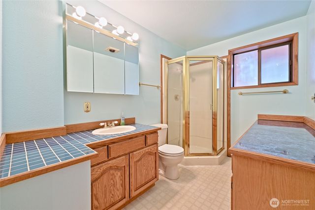 2841 SW 342nd Street, Federal Way, WA 98023