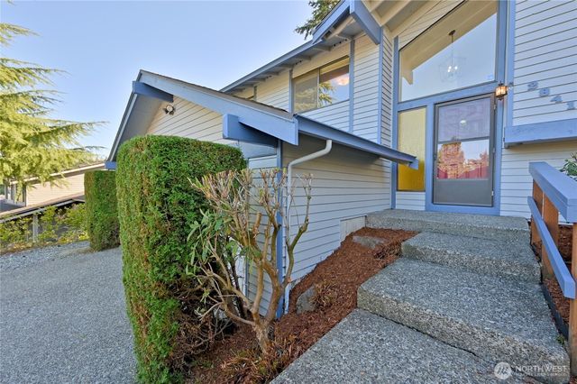 2841 SW 342nd Street, Federal Way, WA 98023