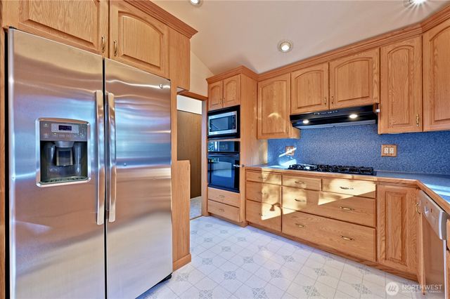 2841 SW 342nd Street, Federal Way, WA 98023