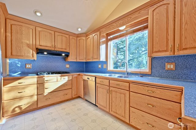 2841 SW 342nd Street, Federal Way, WA 98023