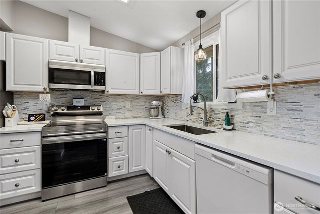 16916 20th Avenue E, Spanaway, WA 98387