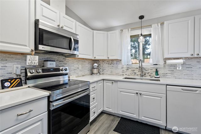 16916 20th Avenue E, Spanaway, WA 98387